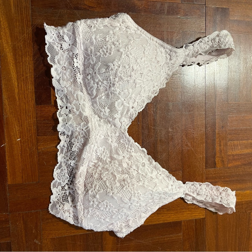 Elegant Lace Bralette in Cream